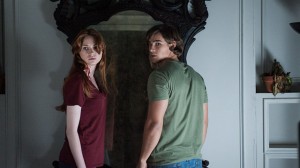 Oculus Movie Review — A Stylish, Well-Acted Psychological Horror