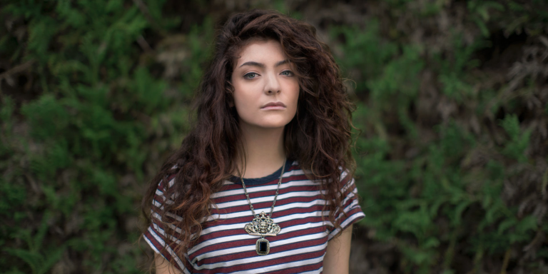 Lorde Album Review — Pure Heroine is a sensational debut album